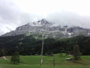 雲の中のアイガー北壁