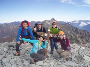 北穂高岳にて！ 槍がバッチリ！