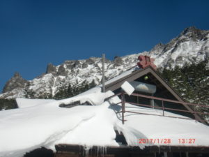 行者小屋と横岳